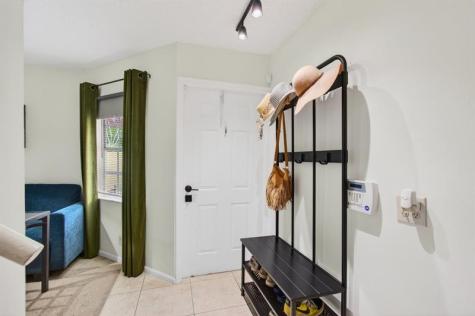 6621 Via Regina Boca Raton FL 33433