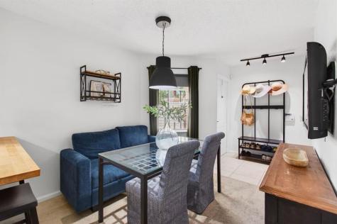 6621 Via Regina Boca Raton FL 33433