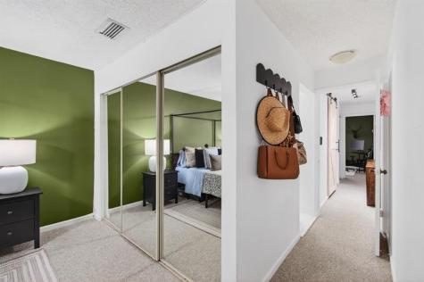 6621 Via Regina Boca Raton FL 33433