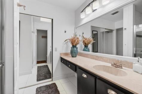 6621 Via Regina Boca Raton FL 33433