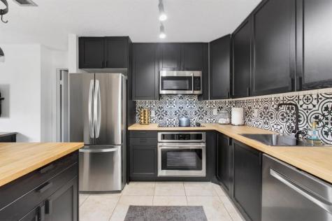 6621 Via Regina Boca Raton FL 33433