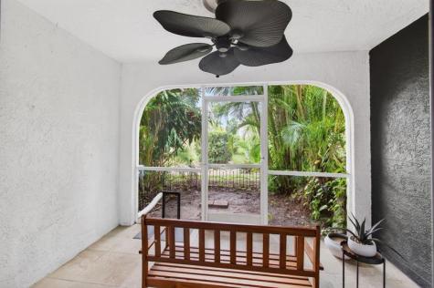 6621 Via Regina Boca Raton FL 33433