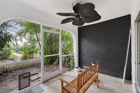 6621 Via Regina Boca Raton FL 33433