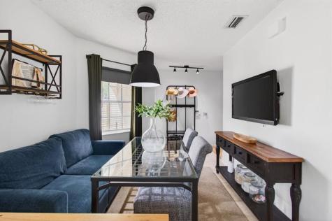 6621 Via Regina Boca Raton FL 33433