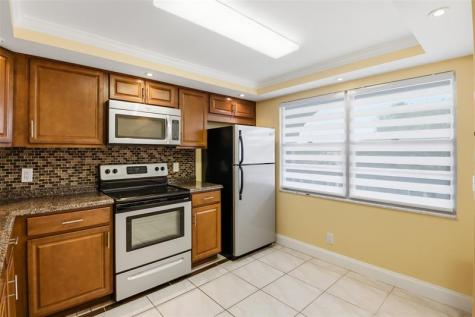 2505 Antigua Terrace Coconut Creek FL 33066