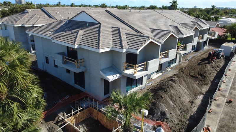 3869 NE 23rd Avenue Lighthouse Point FL 33064