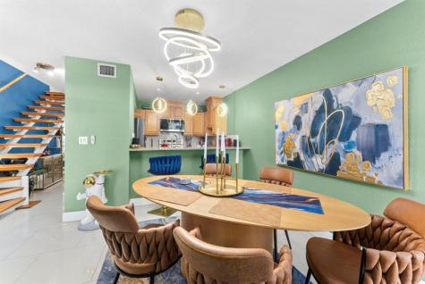 700 Kensington Place Wilton Manors FL 33305