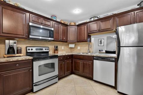 4400 NW 20th Street Coconut Creek FL 33066
