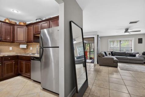 4400 NW 20th Street Coconut Creek FL 33066