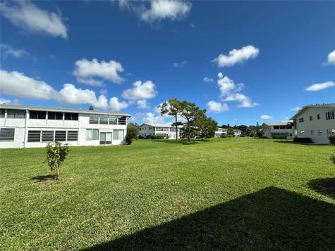 289 Markham N Deerfield Beach FL 33442