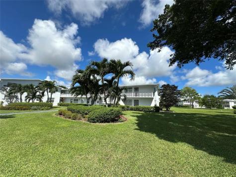 289 Markham N Deerfield Beach FL 33442