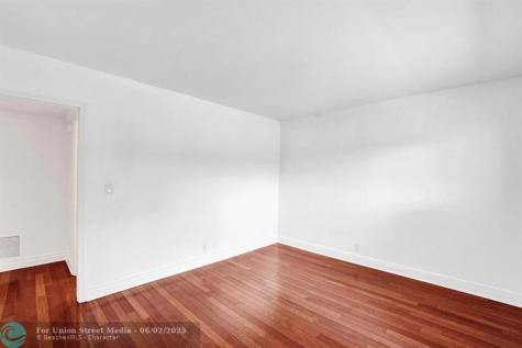 818 SE 4th Street Fort Lauderdale FL 33301