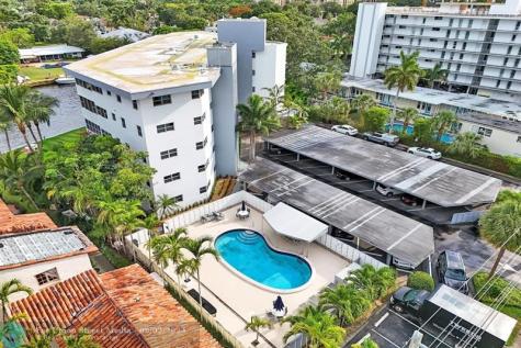 818 SE 4th Street Fort Lauderdale FL 33301