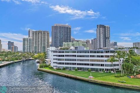 818 SE 4th Street Fort Lauderdale FL 33301