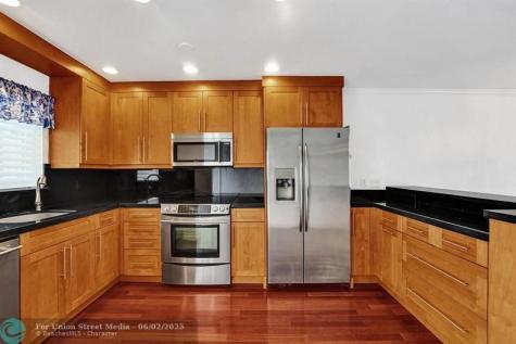 818 SE 4th Street Fort Lauderdale FL 33301