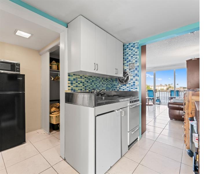 2508 Bay Drive Pompano Beach FL 33062