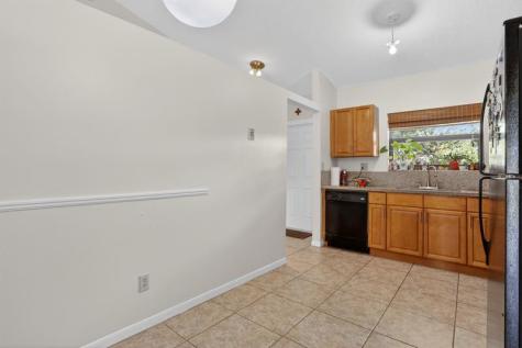 7917 NW 62nd Court Tamarac FL 33321