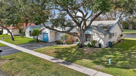 7917 NW 62nd Court Tamarac FL 33321