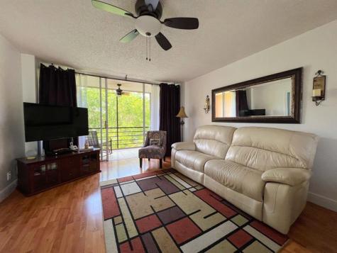 113 Royal Park Drive Oakland Park FL 33309