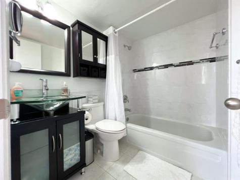 113 Royal Park Drive Oakland Park FL 33309