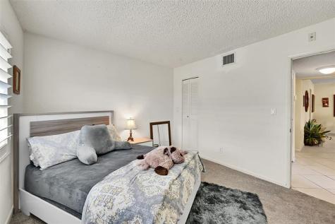 760 SE 2nd Avenue Deerfield Beach FL 33441
