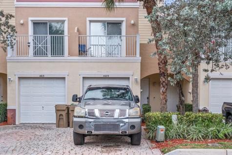 4609 SW 75th Way Davie FL 33314