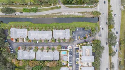 4609 SW 75th Way Davie FL 33314