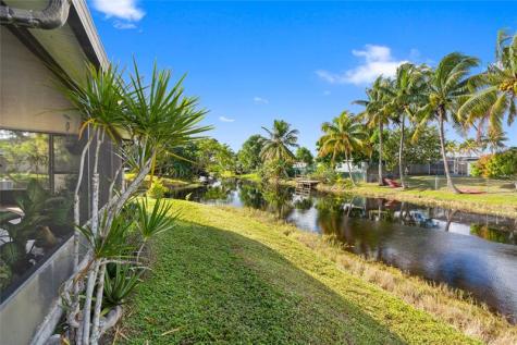 6080 NW 3rd Street Margate FL 33063