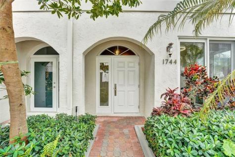 1744 NE 9th Street Fort Lauderdale FL 33304