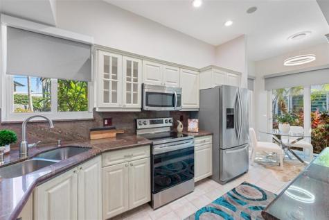 1744 NE 9th Street Fort Lauderdale FL 33304
