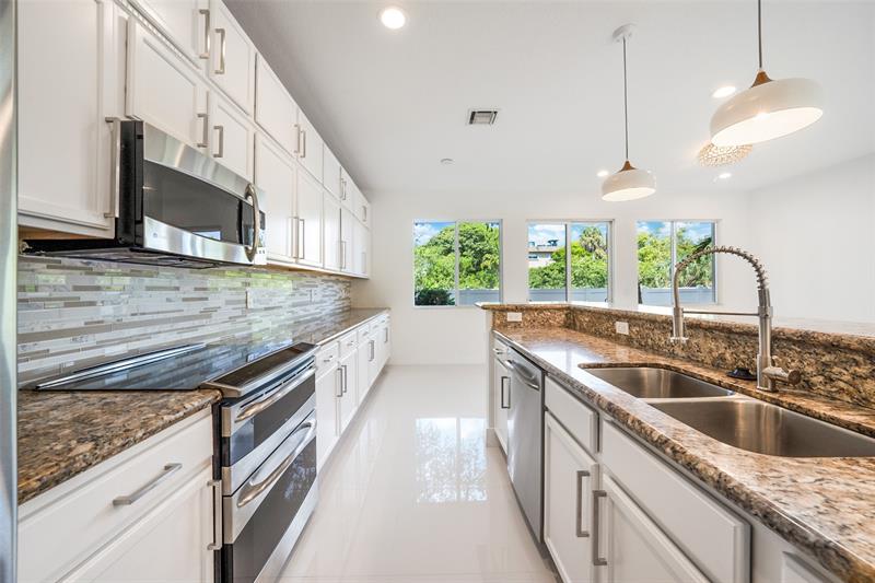 131 SE 7th Avenue Pompano Beach FL 33060