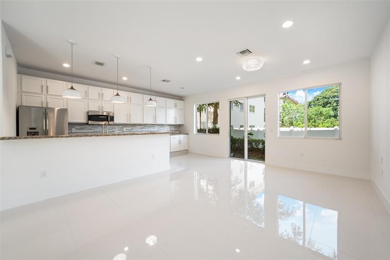 131 SE 7th Avenue Pompano Beach FL 33060