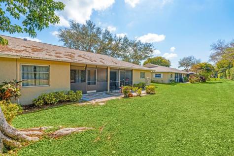 18801 Candlewick Drive Boca Raton FL 33496
