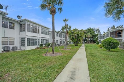 2475 W Golf Boulevard Pompano Beach FL 33064