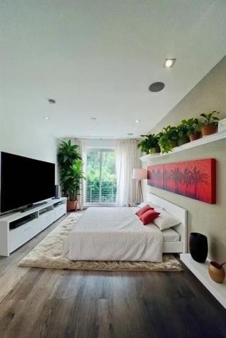 3037 Elizabeth Street Miami FL 33133