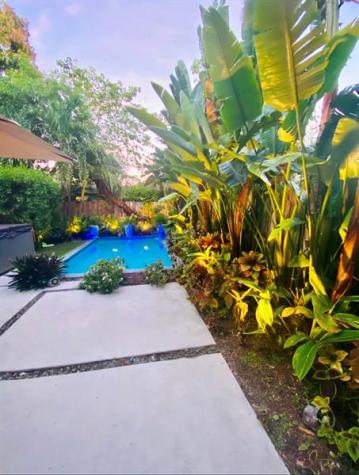 3037 Elizabeth Street Miami FL 33133