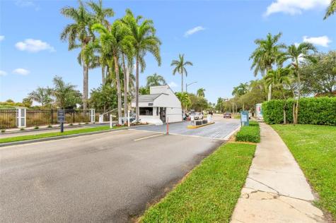 2400 Presidential Way West Palm Beach FL 33401