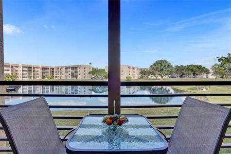 10467 Sunrise Lakes Boulevard Sunrise FL 33322