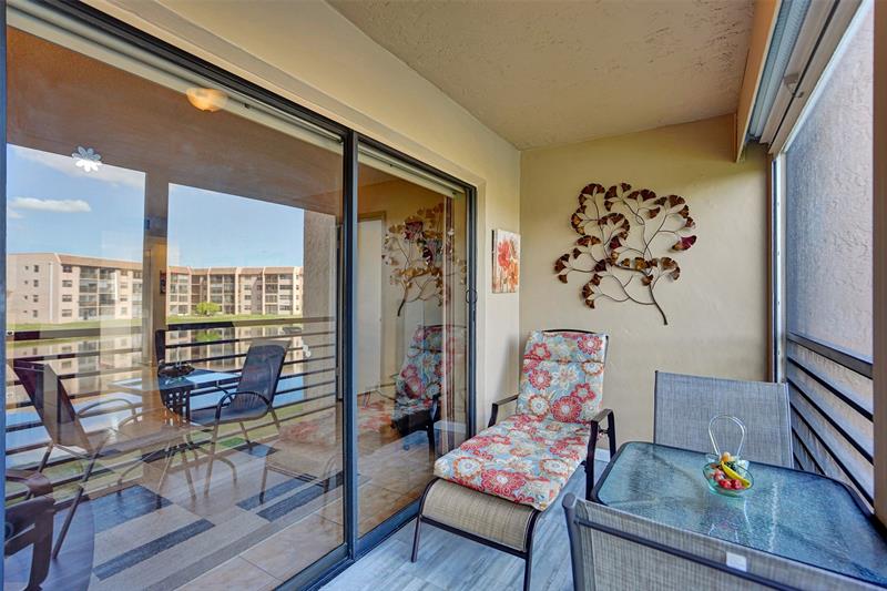 10467 Sunrise Lakes Boulevard Sunrise FL 33322