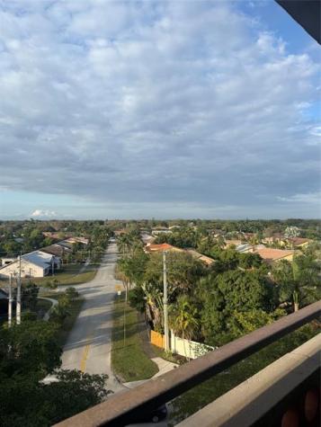 4222 Inverrary Boulevard Lauderhill FL 33319