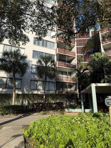 4222 Inverrary Boulevard Lauderhill FL 33319