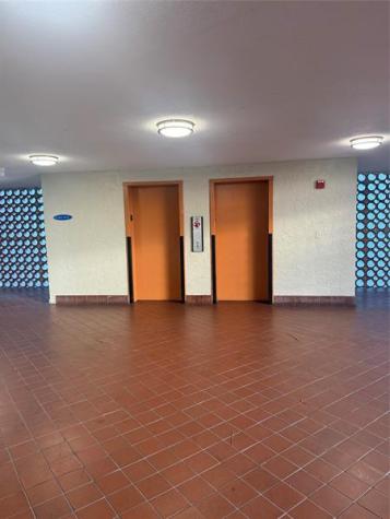 4222 Inverrary Boulevard Lauderhill FL 33319