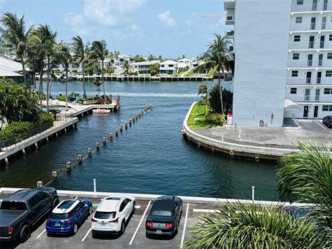 1511 SE 15th Court Deerfield Beach FL 33441