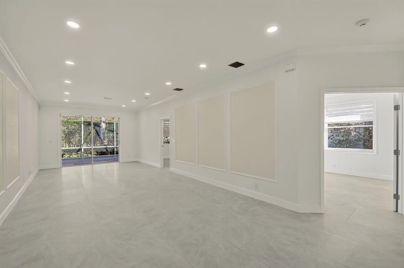 10664 Royal Caribbean Circle Boynton Beach FL 33437