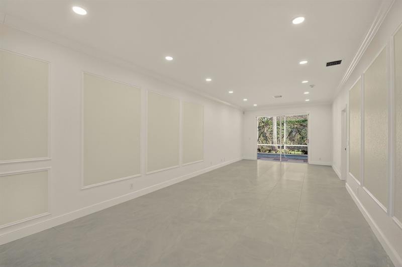 10664 Royal Caribbean Circle Boynton Beach FL 33437