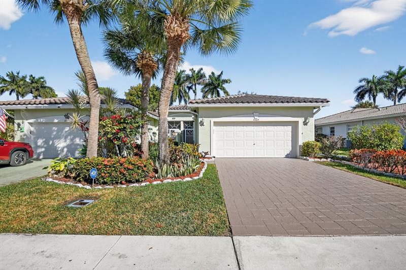 10664 Royal Caribbean Circle Boynton Beach FL 33437