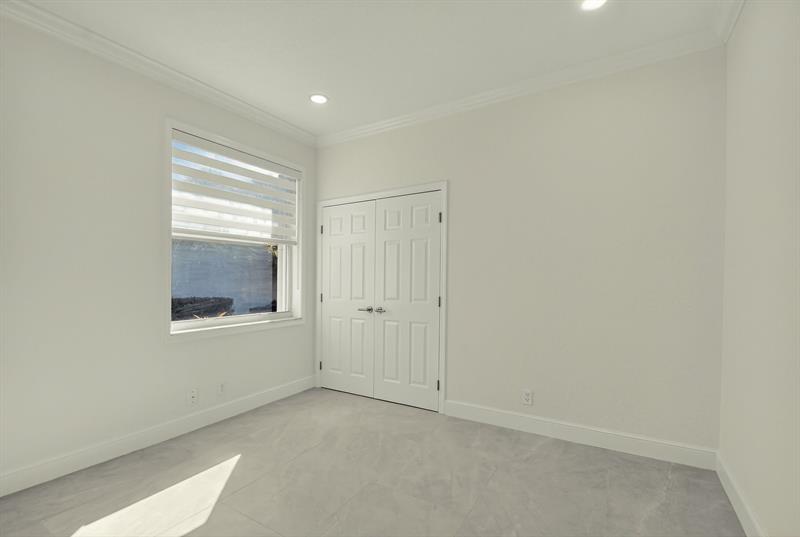 10664 Royal Caribbean Circle Boynton Beach FL 33437