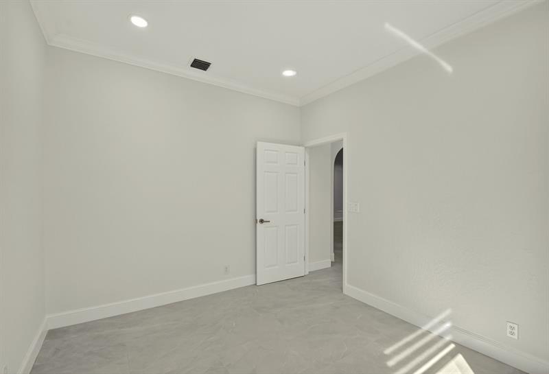 10664 Royal Caribbean Circle Boynton Beach FL 33437