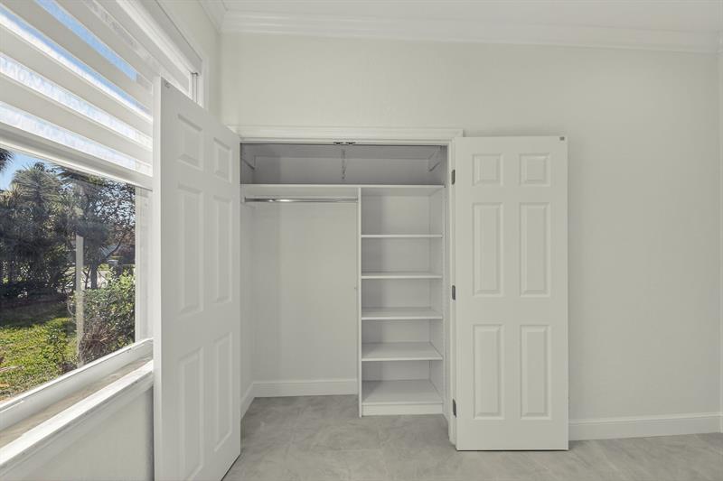 10664 Royal Caribbean Circle Boynton Beach FL 33437