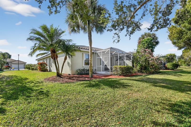 10664 Royal Caribbean Circle Boynton Beach FL 33437